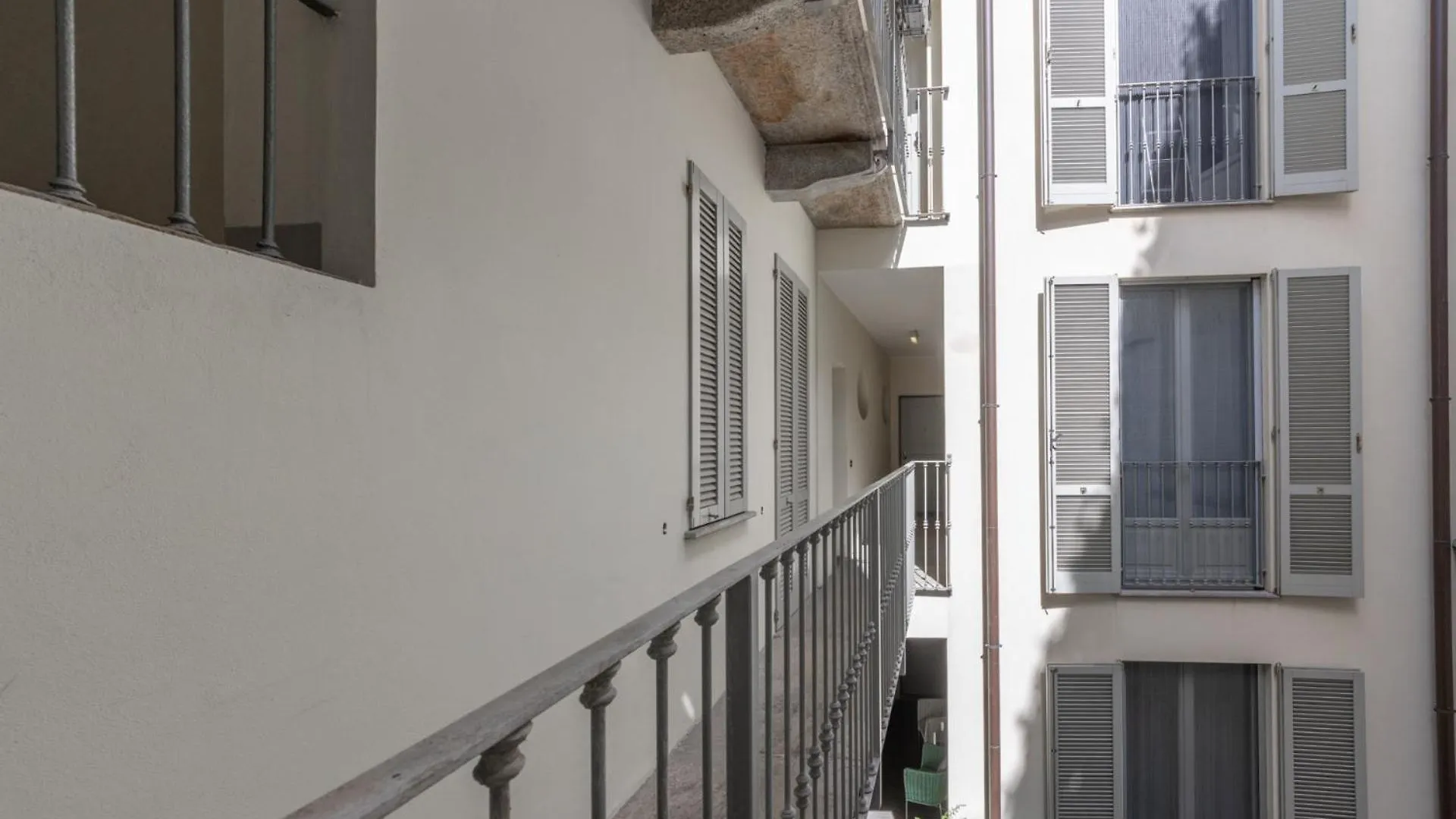 Brera Studio In The Heart Of Milan Italy